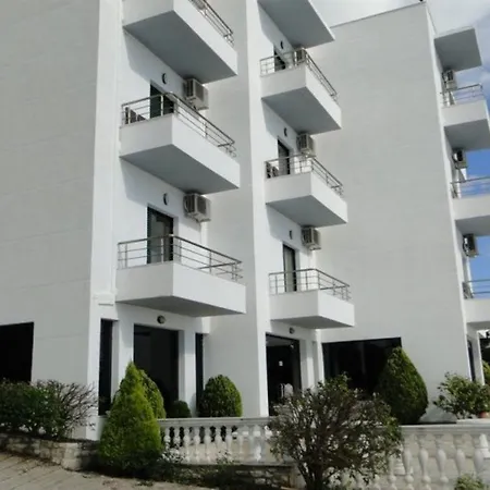 Szálloda Mercury 2*